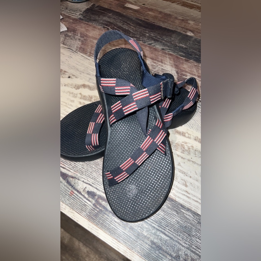 Men’s size 12 patriotic chacos